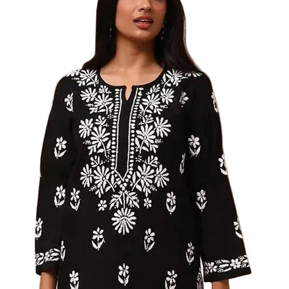 Nida Chikankari Black