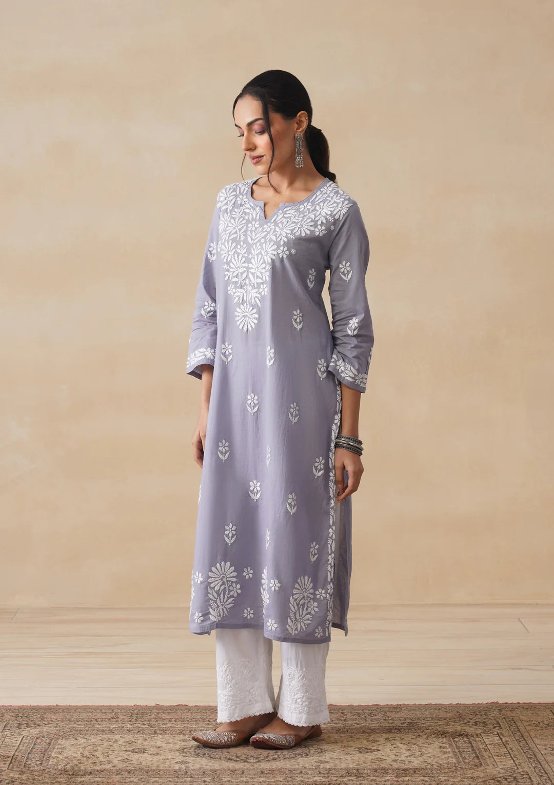 Nida Chikankari Gray