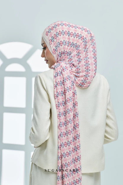 Sugar wide pleat girl boss shawl