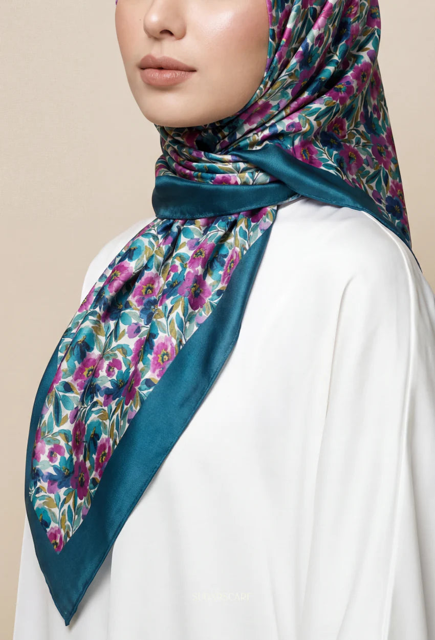 Sugar satin squar Eid bloom Maria