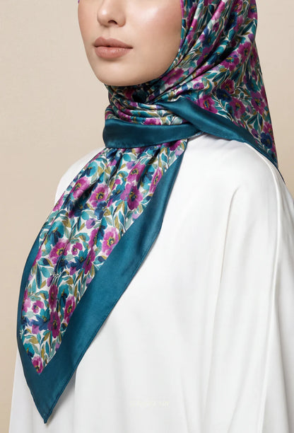 Sugar satin squar Eid bloom Maria