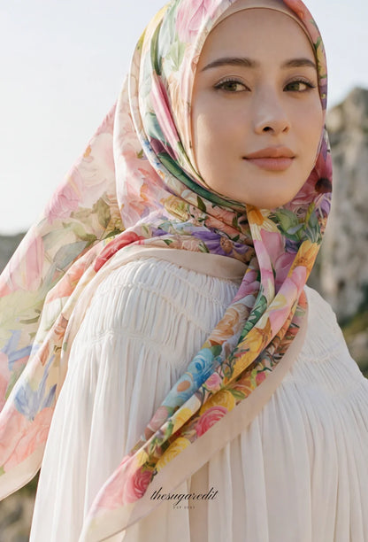 Sugar cotton lady Emilia