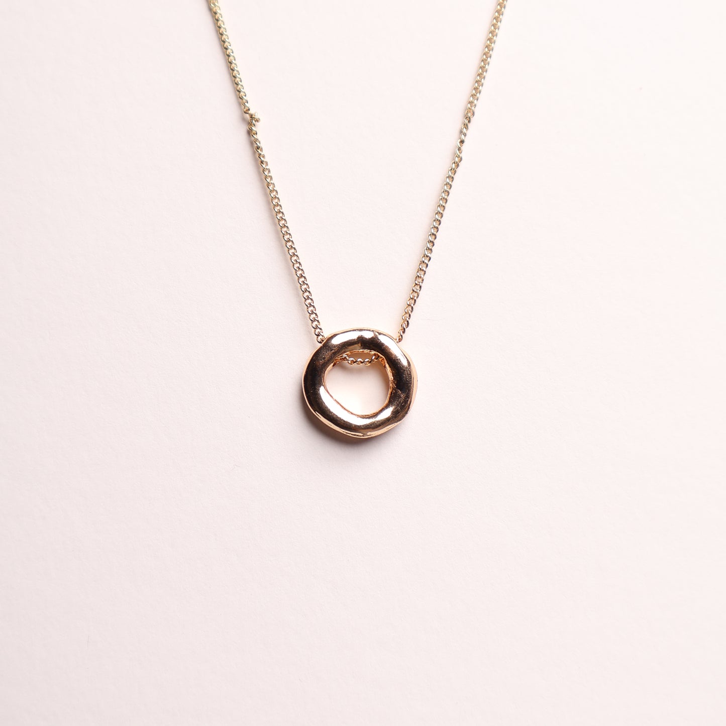 H&M Pendant Necklace Gold Circle Heart