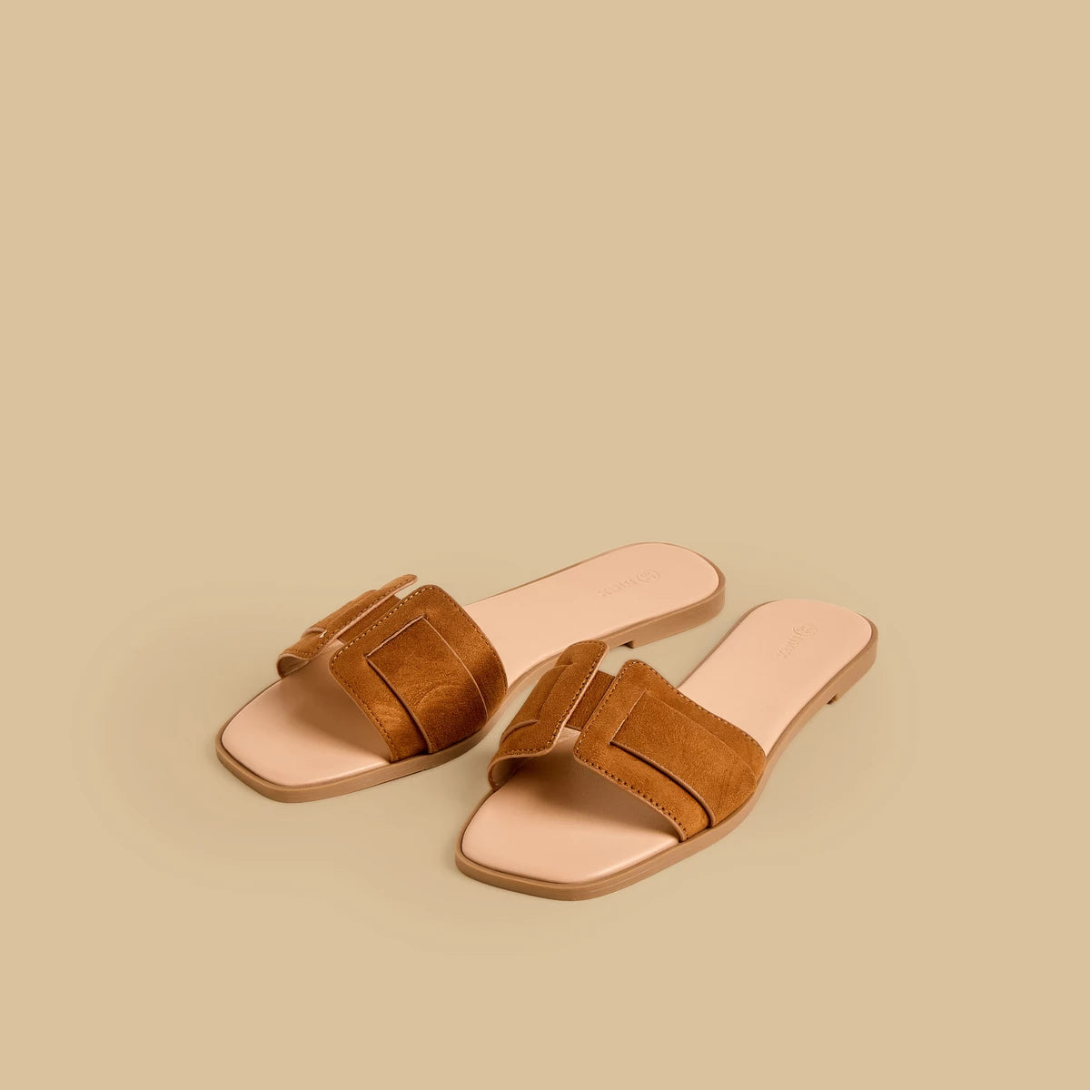 Max Textured Slip On Sandles Brown