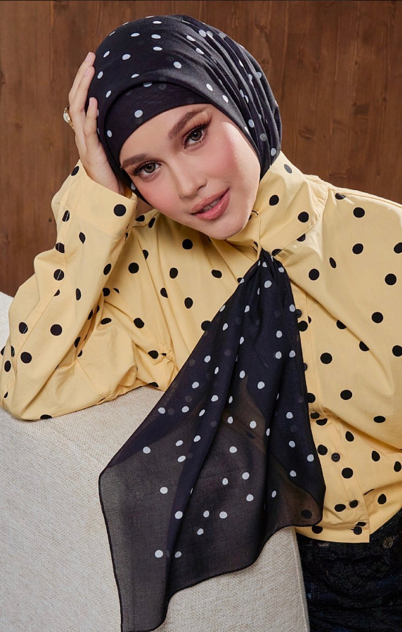 S.publika black polka scarf